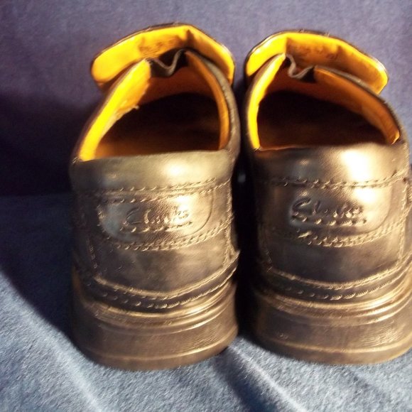 Clark's black leather shoes 11.5 reg - Picture 3 of 4